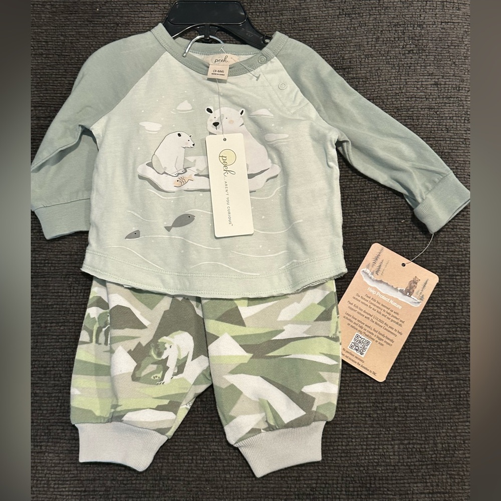 Baby matching outfit